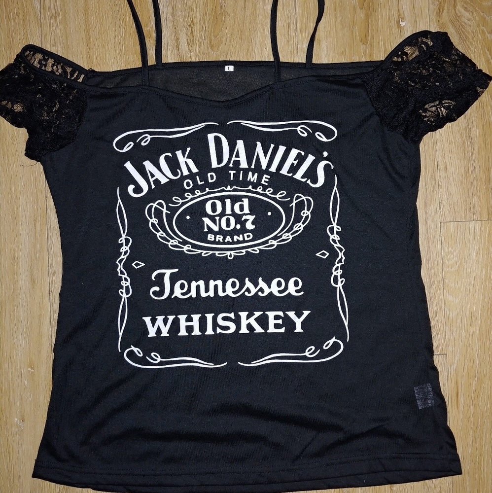 Jack Daniels off the Shoulder